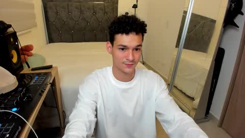 Snapshot of morthy_downey chatting on 03/20/26, 12:59 Morthy online show from 03/20/26, 12:59