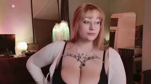 Snapshot of morvelyn chatting on 07/14/26, 09:31 morvelyn online show from 07/14/26, 09:31