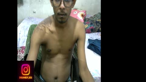 Snapshot of moso999 chatting on 10/19/25, 09:21 moso999 online show from 10/19/25, 09:21