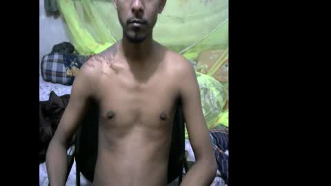 Snapshot of moso999 chatting on 11/16/25, 09:48 moso999 online show from 11/16/25, 09:48