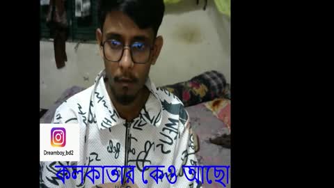 Snapshot of moso999 chatting on 12/05/25, 11:41 moso999 online show from 12/05/25, 11:41