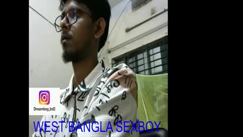 Snapshot of moso999 chatting on 12/13/25, 08:25 moso999 online show from 12/13/25, 08:25