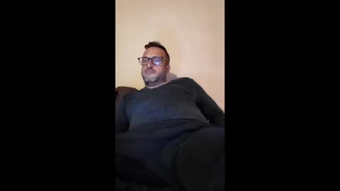 Snapshot of mospeleu chatting on 03/05/26, 07:10 Nomadu online show from 03/05/26, 07:10