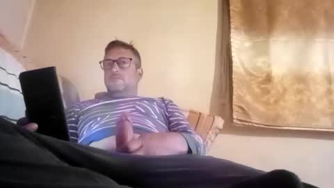 Snapshot of mospeleu chatting on 05/17/26, 06:22 Nomadu online show from 05/17/26, 06:22