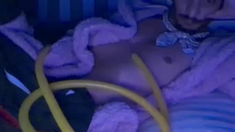 twennysevv27 online show from 02/17/25, 01:47