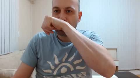 Snapshot of mostwanted7 chatting on 10/09/25, 05:33 mostwanted7 online show from 10/09/25, 05:33