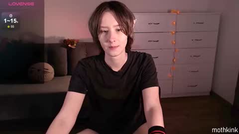 mothkink Moth  -  online show from 10/14/25, 05:47