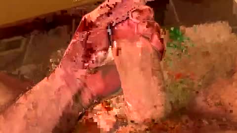 Snapshot of motomo12 chatting on 12/22/24, 03:55 Henry online show from 12/22/24, 03:55