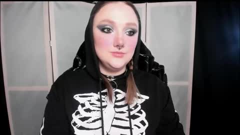 Snapshot of motorkate chatting on 02/18/26, 11:33 motorkate online show from 02/18/26, 11:33