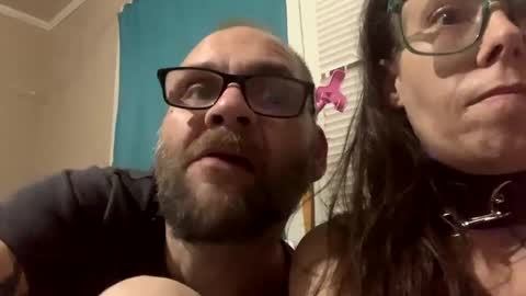 Snapshot of mottsmuff chatting on 02/24/25, 05:33 B online show from 02/24/25, 05:33