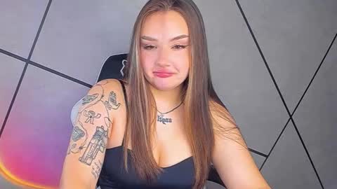 Carolina online show from 10/18/25, 04:52