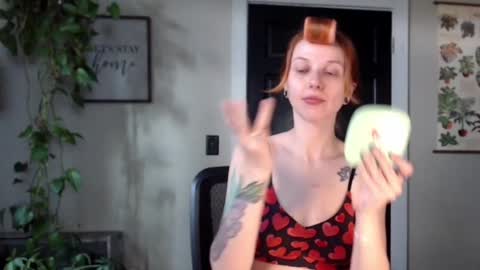 Snapshot of mousiegirl chatting on 11/05/25, 07:47 Mousie online show from 11/05/25, 07:47