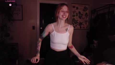 Snapshot of mousiegirl chatting on 11/14/25, 12:31 Mousie online show from 11/14/25, 12:31