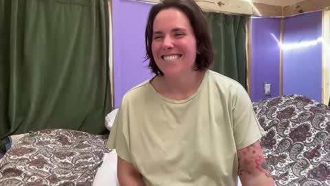 Snapshot of moussemagoo chatting on 02/13/26, 06:15 MousseMagoo online show from 02/13/26, 06:15