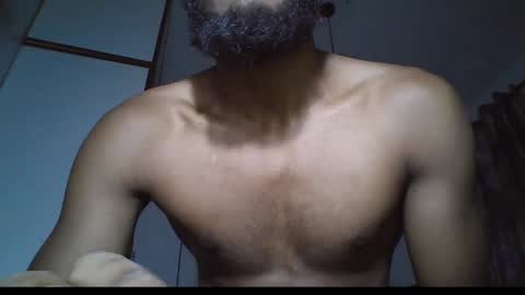 Snapshot of mouthcumer chatting on 02/02/25, 08:41 Shayy online show from 02/02/25, 08:41