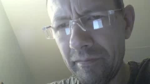 Snapshot of moviem1978 chatting on 12/30/24, 10:10 Frederik online show from 12/30/24, 10:10