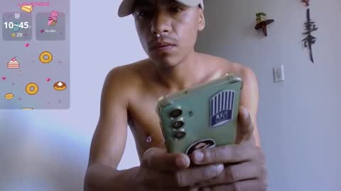 Snapshot of mowgli_ff chatting on 11/07/25, 01:11 Mowgli online show from 11/07/25, 01:11