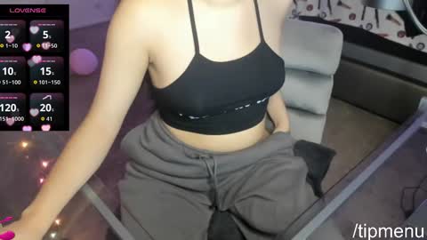 Snapshot of moxiexfoxie chatting on 03/08/26, 08:40 moxieXfoxie online show from 03/08/26, 08:40