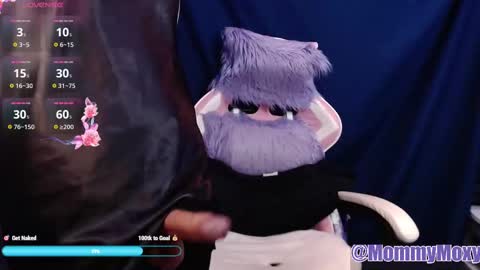 Moxy online show from 10/31/25, 04:19