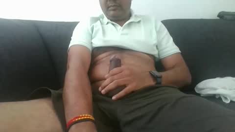 Snapshot of mpterm chatting on 10/24/25, 01:51 Rahul Nair online show from 10/24/25, 01:51