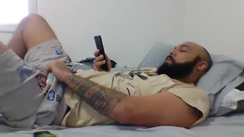 Snapshot of mr8plus chatting on 12/25/24, 08:50 Mr8 online show from 12/25/24, 08:50