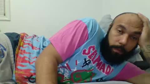 Snapshot of mr8plus chatting on 12/28/24, 02:54 Mr8 online show from 12/28/24, 02:54