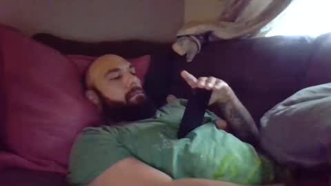 Snapshot of mr8plus chatting on 10/21/25, 09:48 Mr8 online show from 10/21/25, 09:48