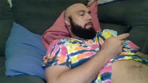 Snapshot of mr8plus chatting on 11/08/25, 09:35 Mr8 online show from 11/08/25, 09:35