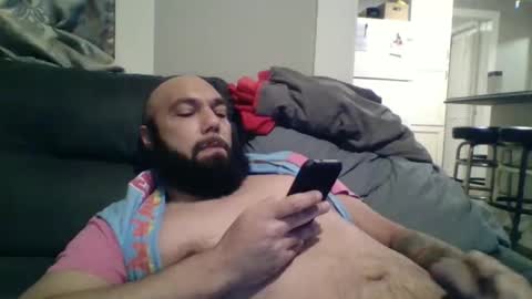 Snapshot of mr8plus chatting on 12/04/25, 01:15 Mr8 online show from 12/04/25, 01:15