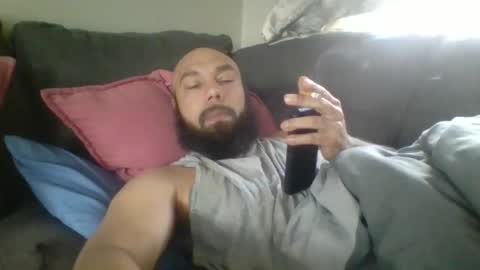 Snapshot of mr8plus chatting on 12/20/25, 09:00 Mr8 online show from 12/20/25, 09:00