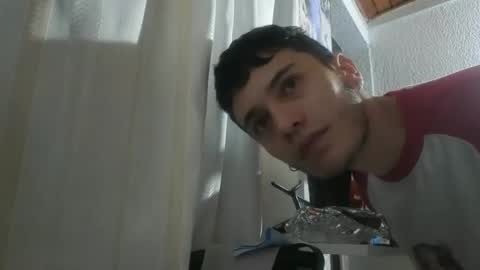 Snapshot of mr_andresr chatting on 02/19/25, 02:55 Andy online show from 02/19/25, 02:55