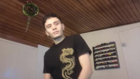 Snapshot of mr_andresr chatting on 03/10/25, 04:57 Andy online show from 03/10/25, 04:57