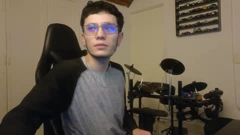 Snapshot of mr_andresr chatting on 11/04/25, 08:41 Andy online show from 11/04/25, 08:41