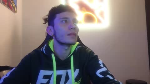 Snapshot of mr_andresr chatting on 02/12/26, 04:29 Andy online show from 02/12/26, 04:29