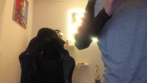 Snapshot of mr_andresr chatting on 03/12/26, 03:23 Andy online show from 03/12/26, 03:23