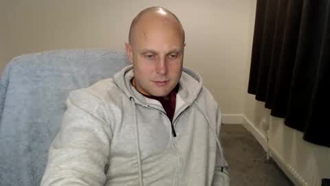 Mr Baldy Likes to Chat online show from 10/25/25, 10:15