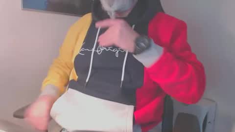 Snapshot of mr_boombastic2021 chatting on 01/02/25, 10:48 mr_boombastic2021 online show from 01/02/25, 10:48