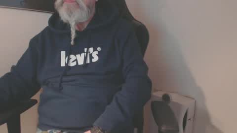 Snapshot of mr_boombastic2021 chatting on 01/25/25, 11:23 mr_boombastic2021 online show from 01/25/25, 11:23