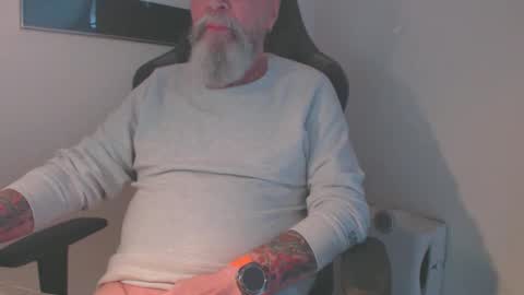 Snapshot of mr_boombastic2021 chatting on 09/12/25, 09:53 mr_boombastic2021 online show from 09/12/25, 09:53