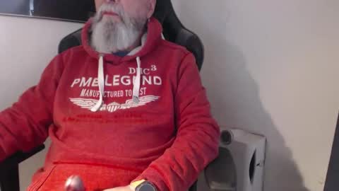 Snapshot of mr_boombastic2021 chatting on 10/24/25, 09:17 mr_boombastic2021 online show from 10/24/25, 09:17