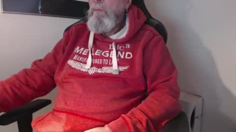 Snapshot of mr_boombastic2021 chatting on 11/07/25, 11:43 mr_boombastic2021 online show from 11/07/25, 11:43