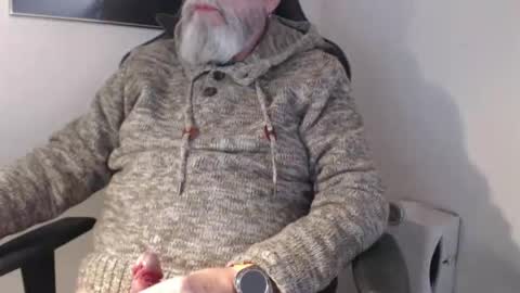 Snapshot of mr_boombastic2021 chatting on 11/26/25, 09:54 mr_boombastic2021 online show from 11/26/25, 09:54