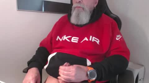 mr_boombastic2021 online show from 02/13/26, 11:39