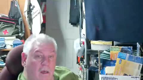 mr_canoe_licker_69 online show from 02/02/25, 07:57