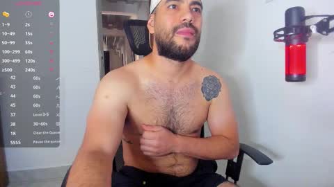 Snapshot of mr_chr1s chatting on 10/29/25, 06:09 chris online show from 10/29/25, 06:09