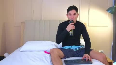 Snapshot of mr_danni_ chatting on 04/29/26, 06:03 Danny Aleja online show from 04/29/26, 06:03
