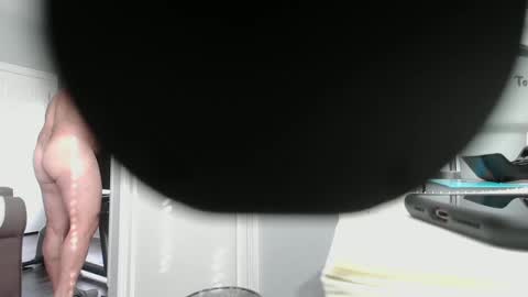 Snapshot of mr_e_solved chatting on 12/17/24, 06:09 just me online show from 12/17/24, 06:09