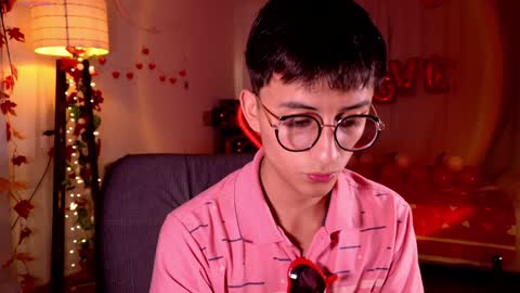 Mr Evans online show from 02/05/25, 01:00