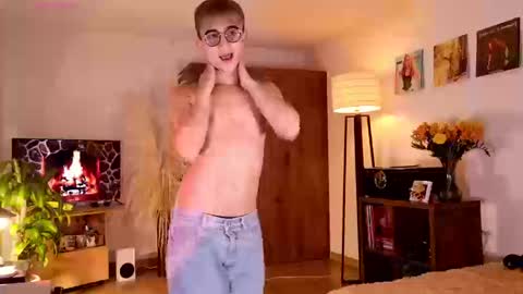 Mr Evans online show from 09/16/25, 05:47