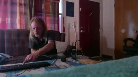 mr_happy12 online show from 09/08/25, 10:53